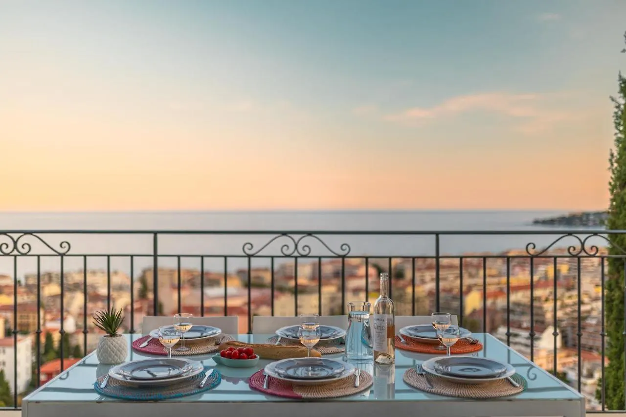 Villa Bethanie, Villa D'Epoque Sur Les Collines, Vue Imprenable Sur Menton Et La Mer