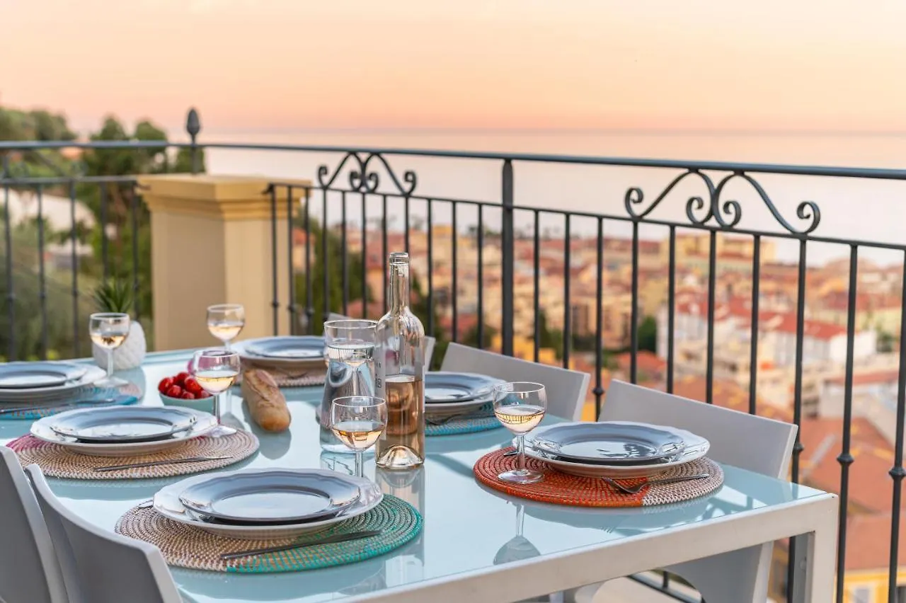 Villa Bethanie, Villa D'Epoque Sur Les Collines, Vue Imprenable Sur Menton Et La Mer