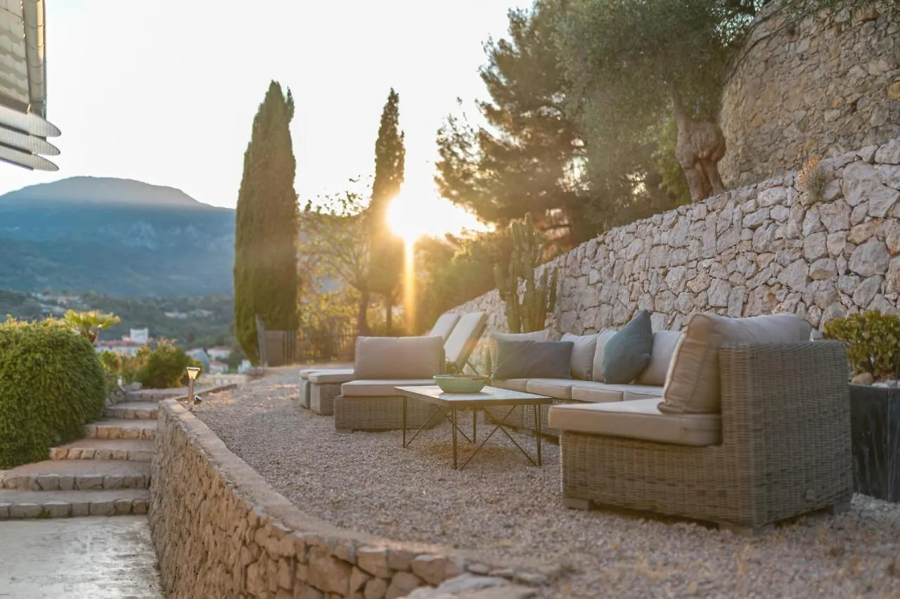 Villa Bethanie, Villa D'Epoque Sur Les Collines, Vue Imprenable Sur Menton Et La Mer