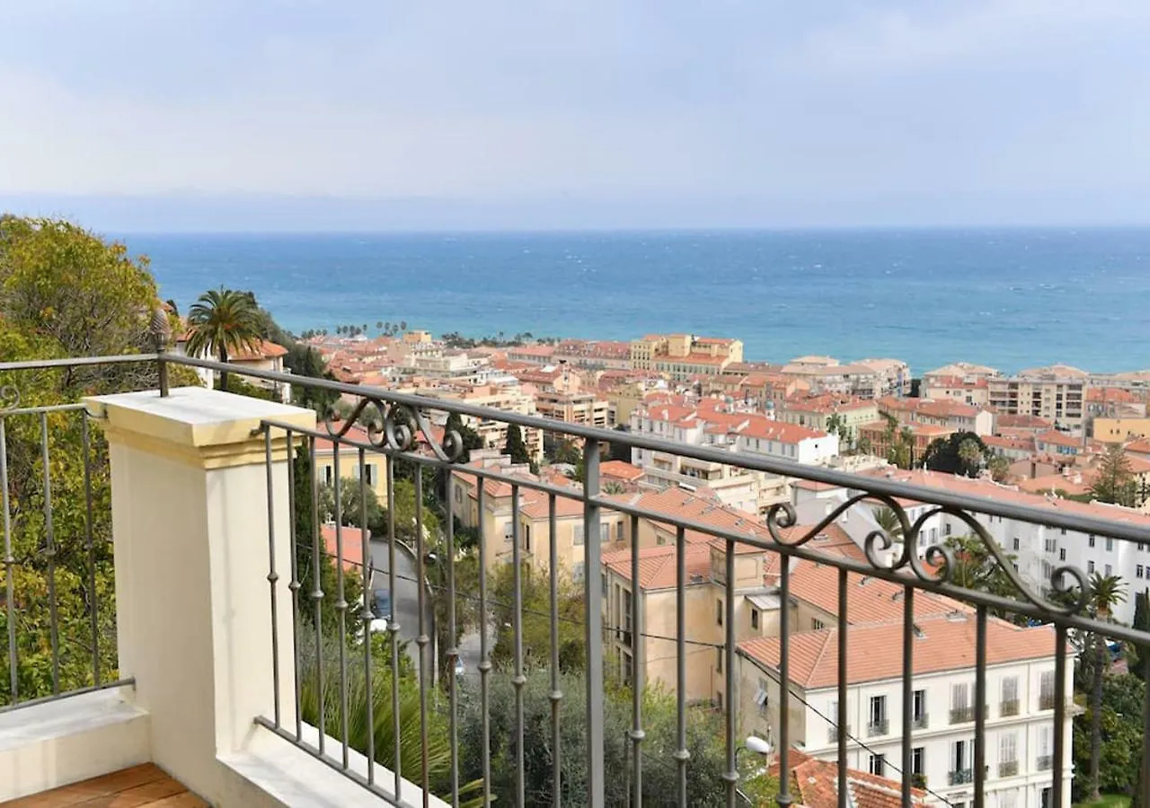 Villa Bethanie, Villa D'Epoque Sur Les Collines, Vue Imprenable Sur Menton Et La Mer