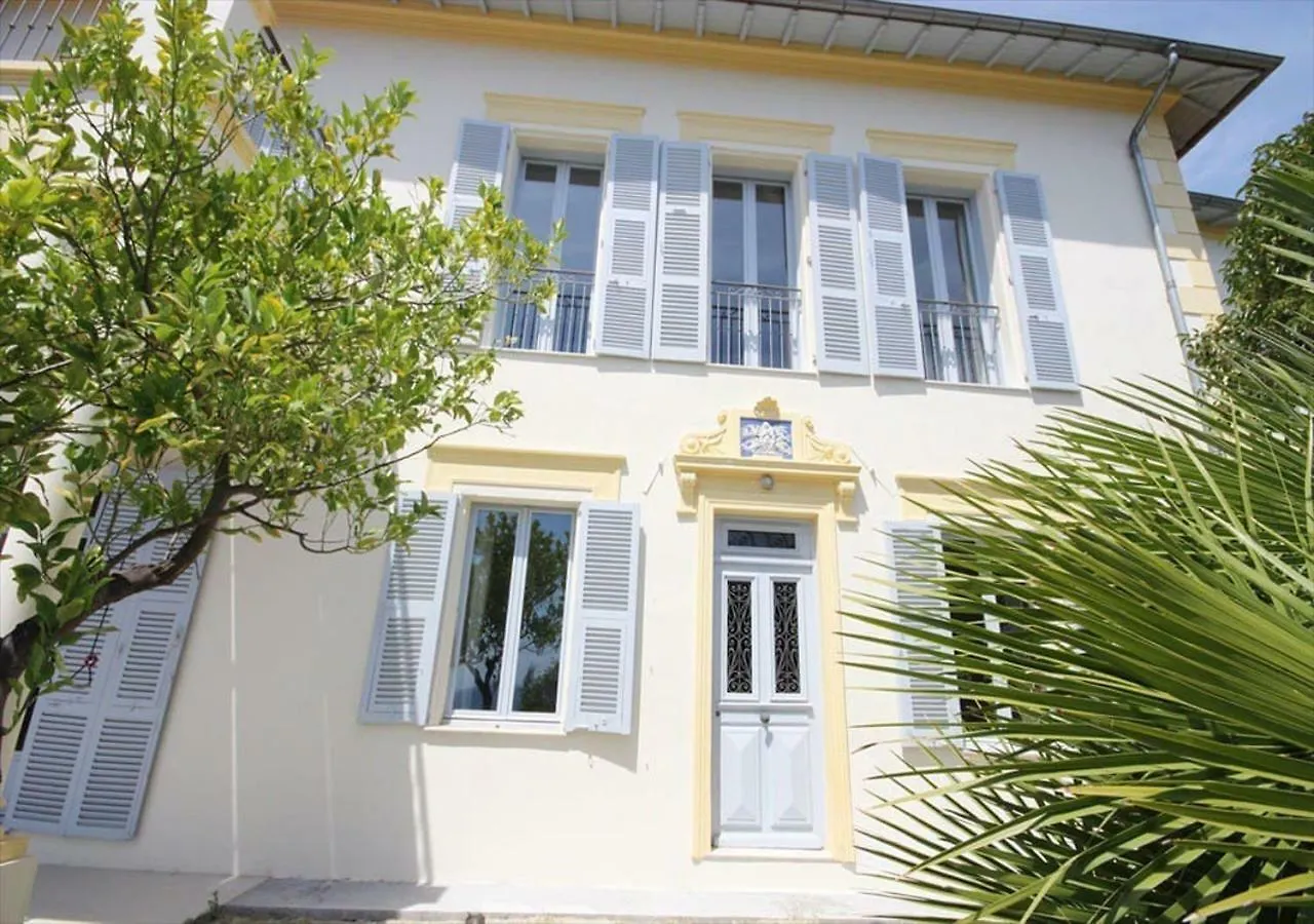 Villa Bethanie, Villa D'Epoque Sur Les Collines, Vue Imprenable Sur Menton Et La Mer